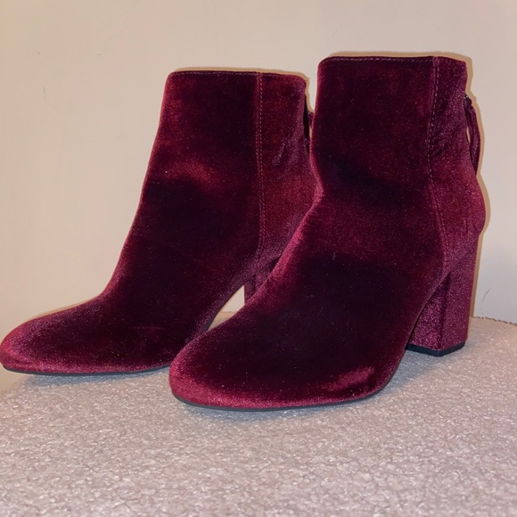 Steve Madden Suede Burgundy Bootie Heels - Picture 2 of 4